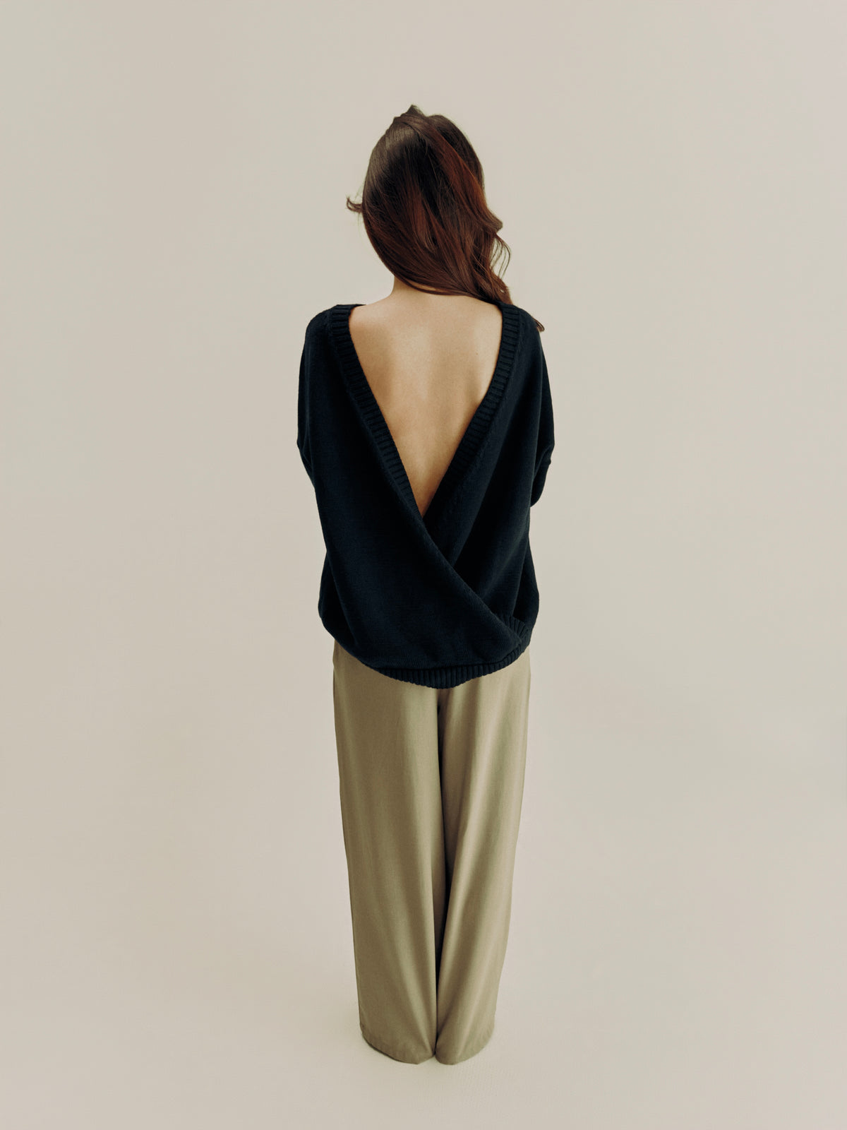 "Zhanna" Sweater | black