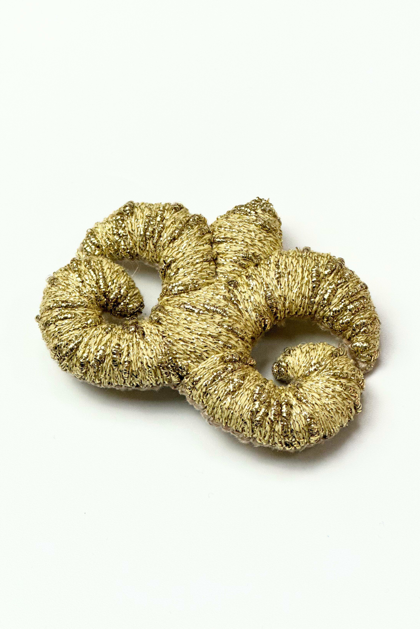 "Accel Erlanovna" Brooch | gold with gold lurex