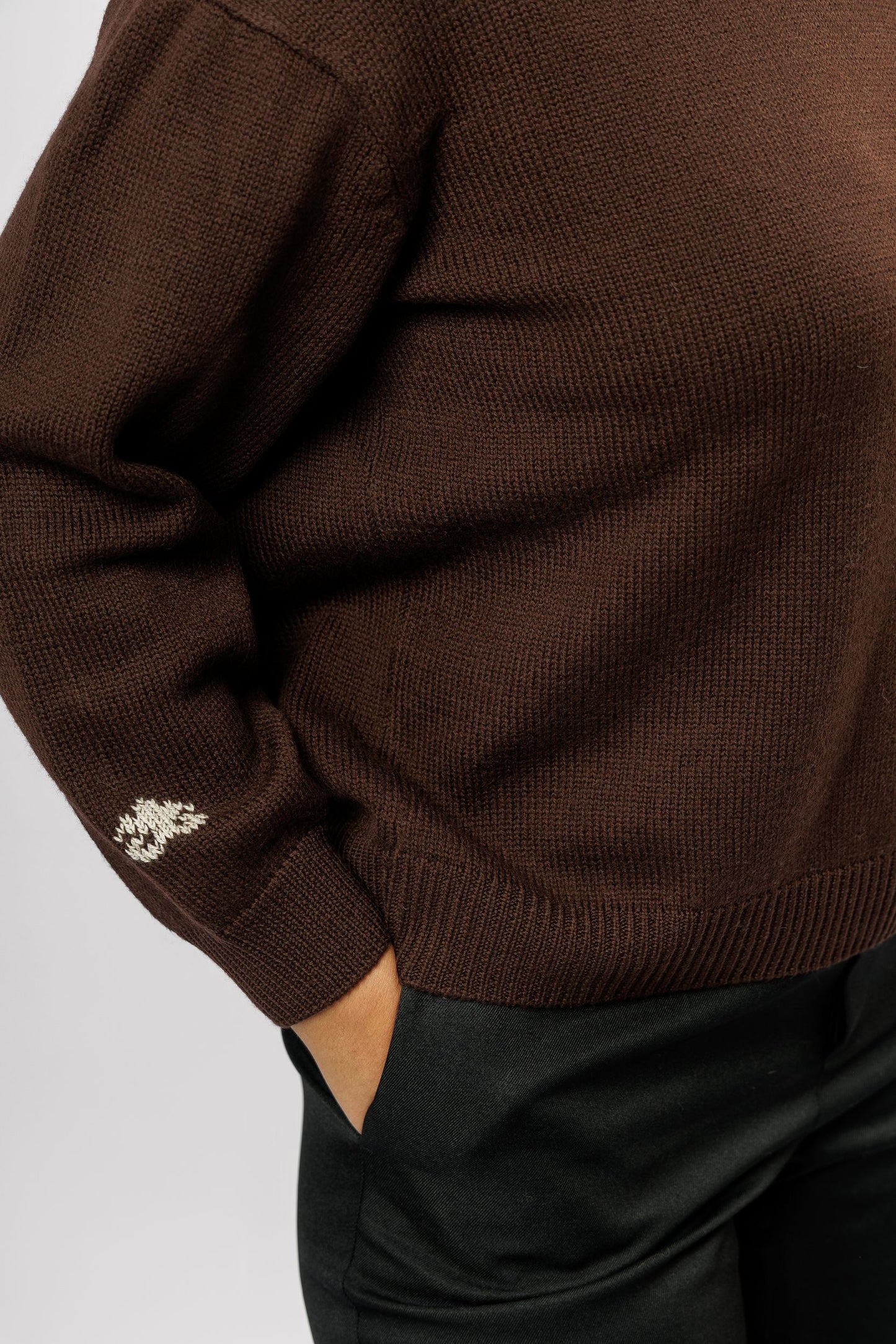 "Nami" Sweater | dark chocolate