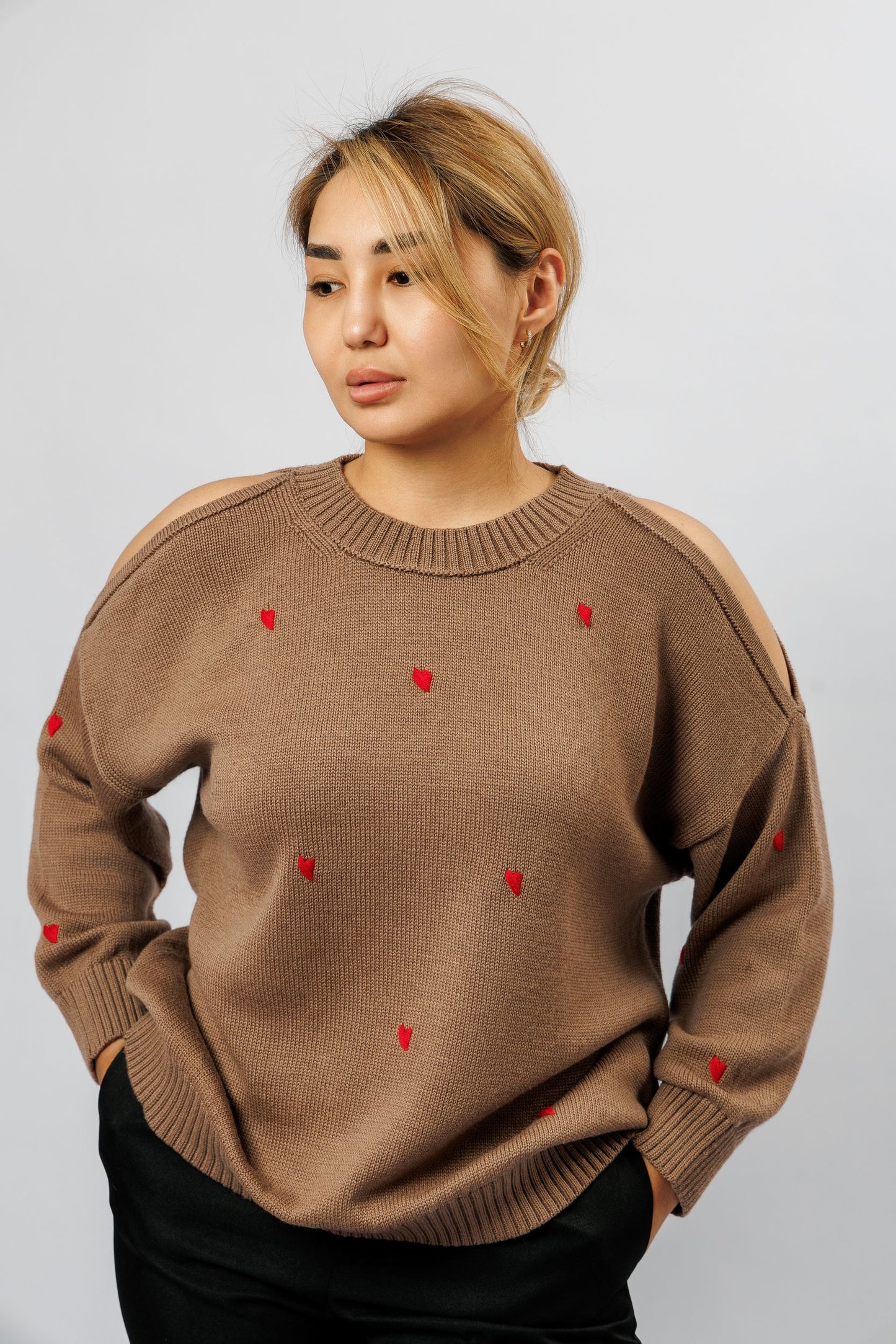 "Amore" sweater | caramel brown