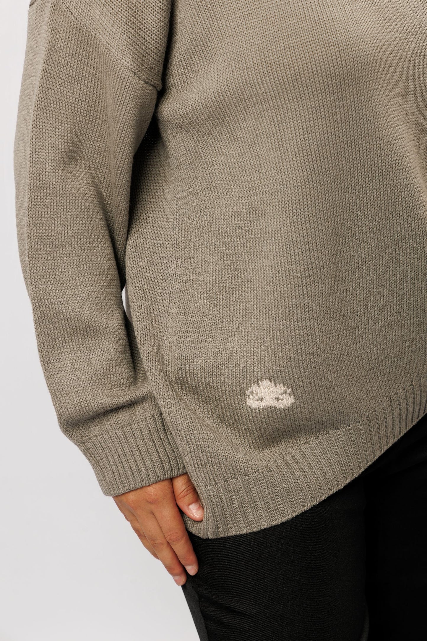"Nami" Sweater | taupe