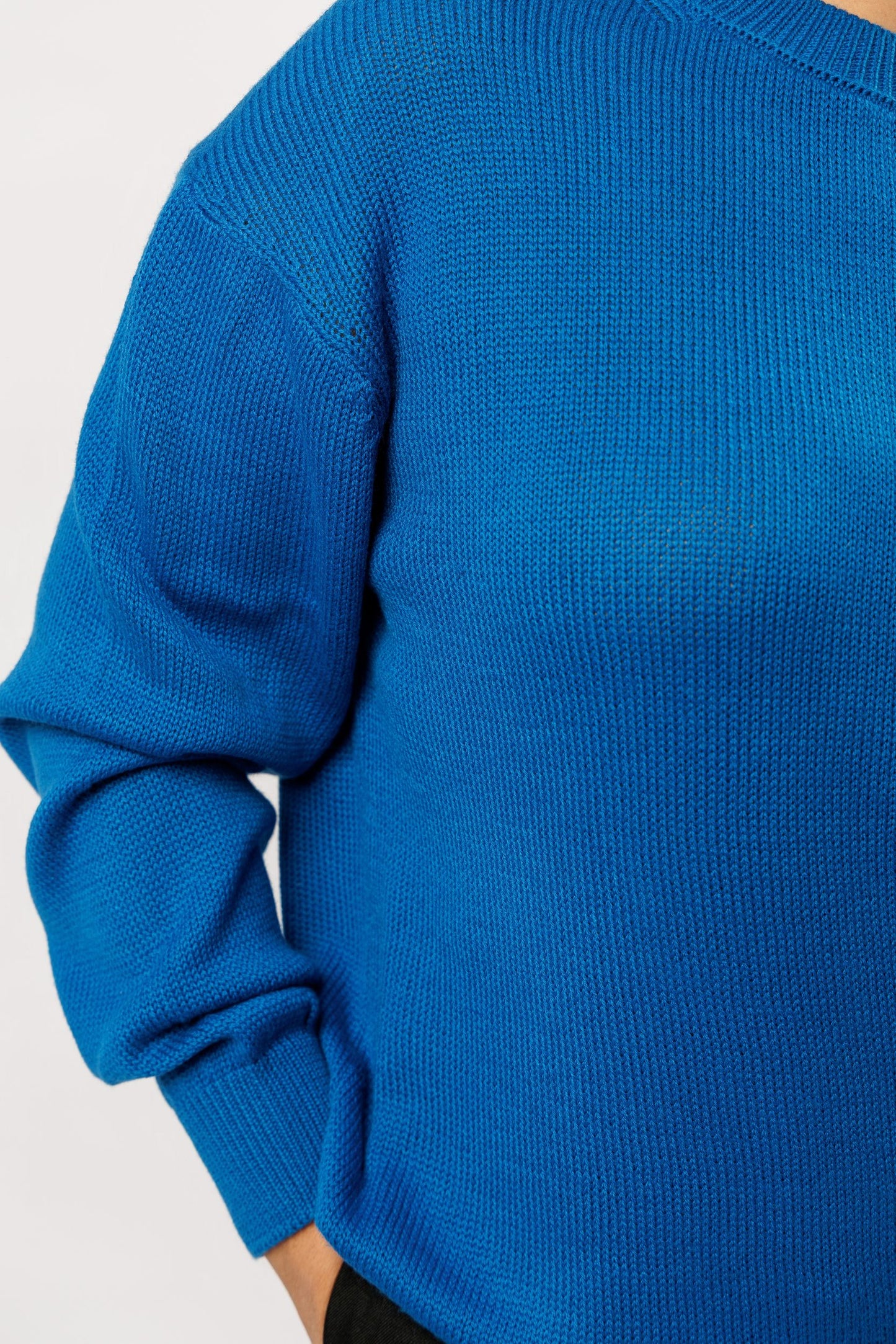 "Nami" Sweater | electric blue