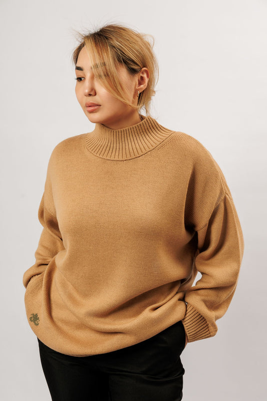 Turtleneck | light camel