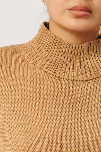 Turtleneck | light camel