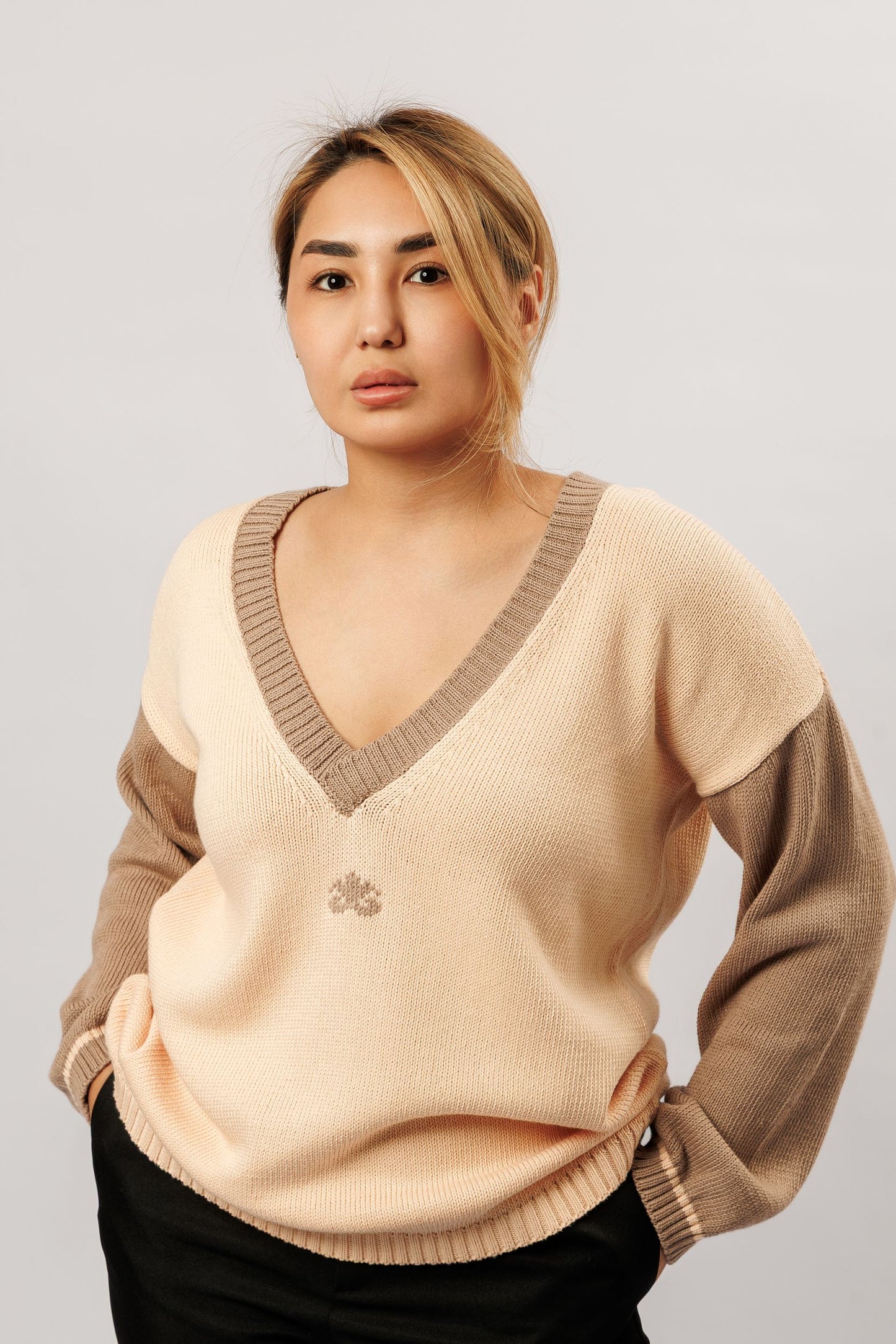 Reversible cotton sweater | peach and camel
