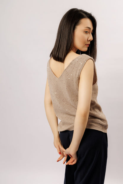 Top "Shine" V-neck | coffee with milk