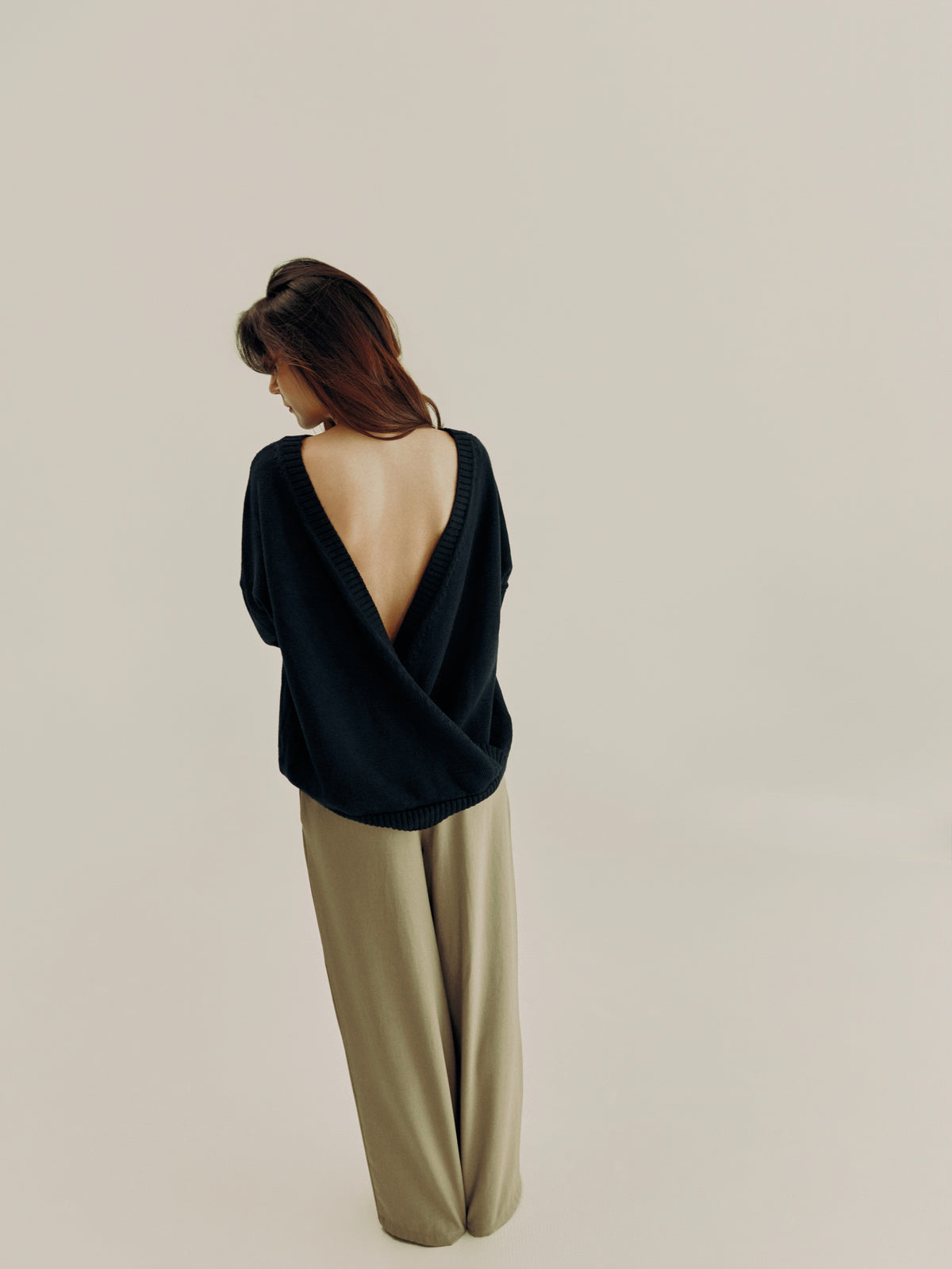 "Zhanna" Sweater | black